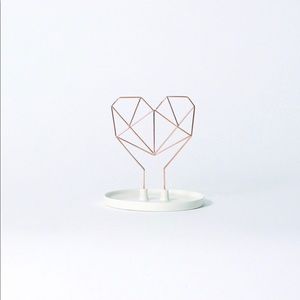 Imm Living Coxet Wire Heart Ceramic Jewelry Holder